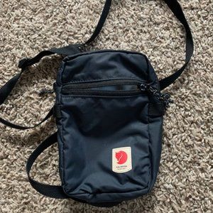 Fjallraven High Coast Pocket Sling Bag